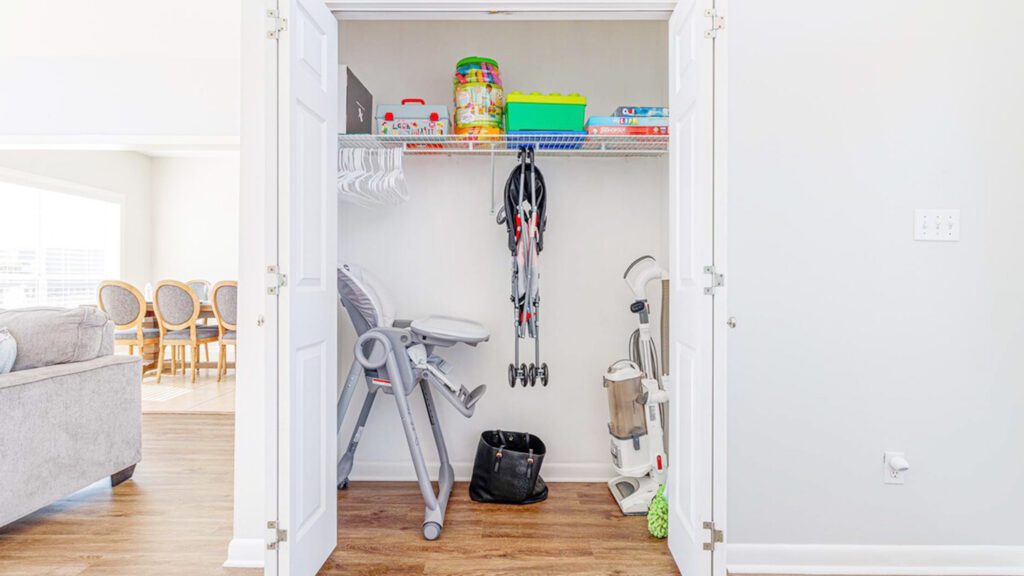Make sure to properly pack everything that needs to be put away in its rightful place, ranging from the dishes and cups in the kitchen cupboards to any extra sheets and blankets in their respective closets. 