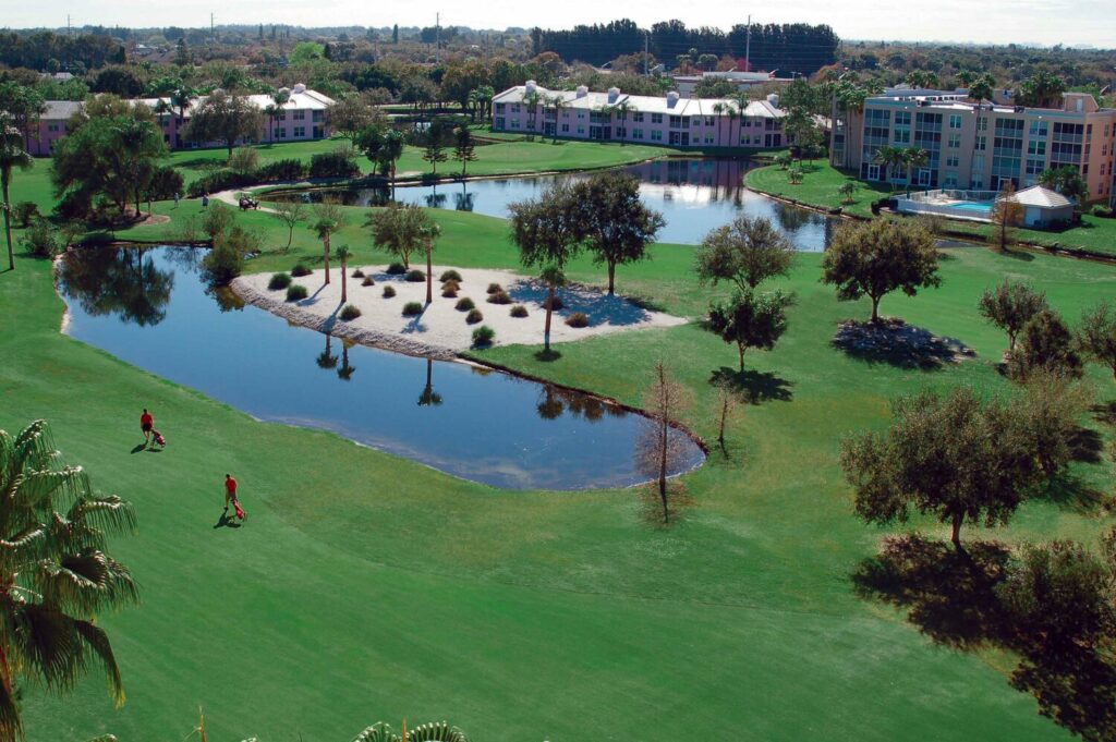 Pinebrook Ironwood is a popular destination for golfers in Bradenton, Florida.